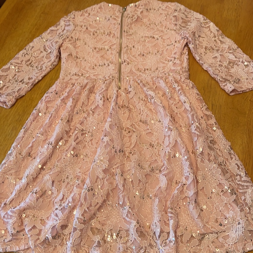 3 dresses - Picture 6 of 9